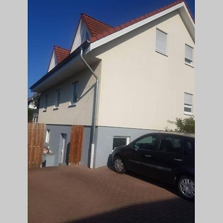 Schoene Wohnung In Karben - Rendel, Mit Freisitz Exteriör bild