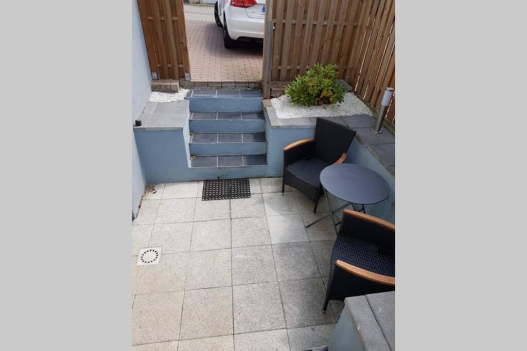 Schoene Wohnung In Karben - Rendel, Mit Freisitz Exteriör bild