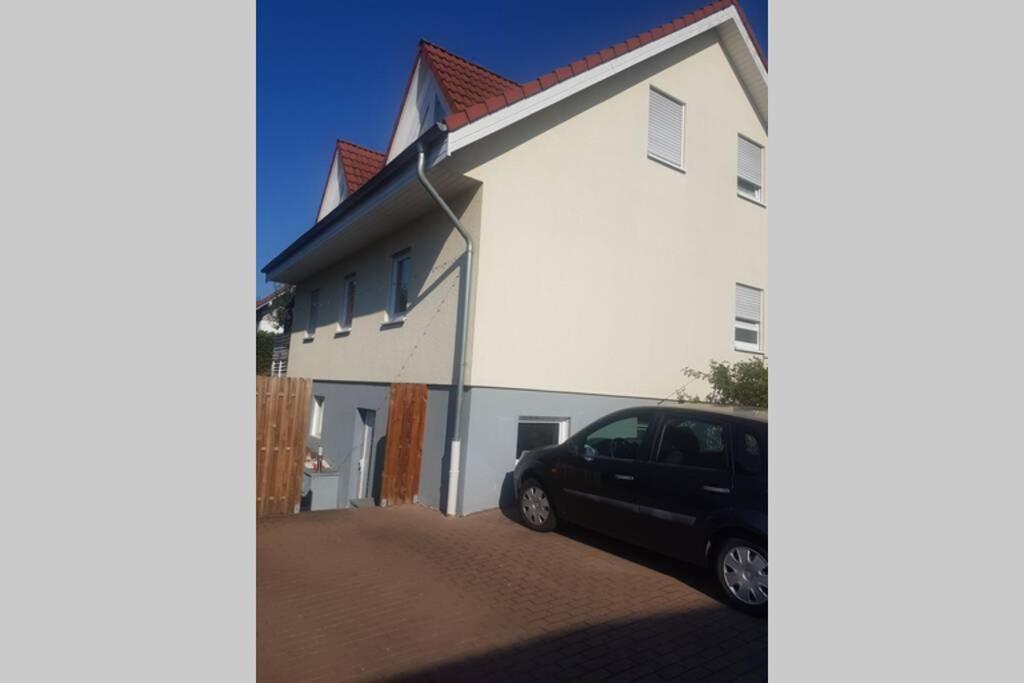 Schoene Wohnung In Karben - Rendel, Mit Freisitz Exteriör bild